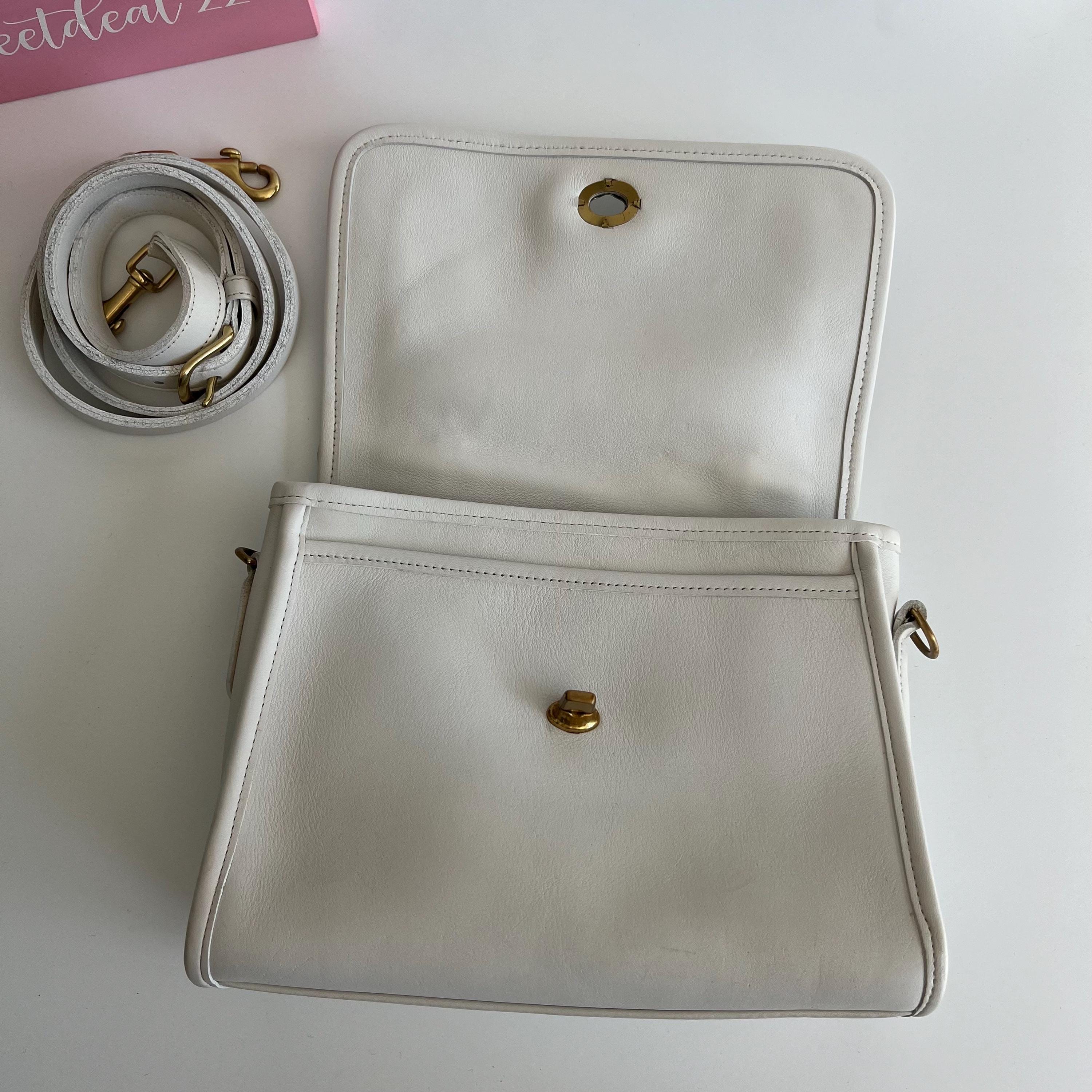 Vintage Coach white purse, slightly used Vintage coach white signature shoulder | Mercari main image 3