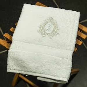 embroidered towel / guest towel with monogram, with very noble embroidery