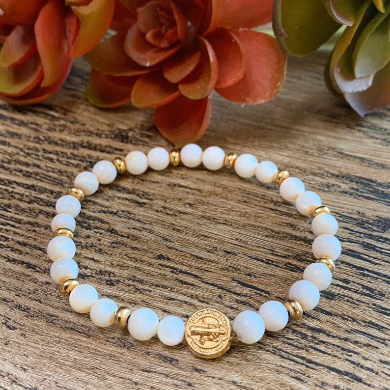 Mother of Pearl Bracelet Saint Benedict