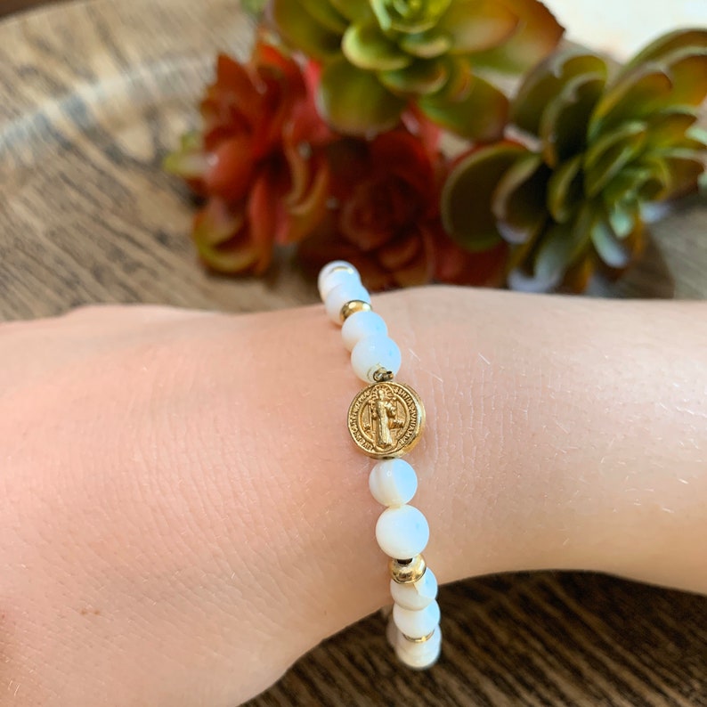 Mother of Pearl Bracelet Saint Benedict