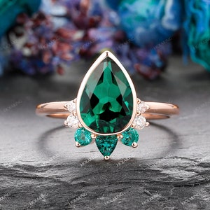 Dainty Bridal Ring/ Pear Cut 7x10mm Emerald Ring/ Personalized Ring/ Custom Fine Jewelry/ 18k Rose Gold Ring/ Elegant Women Ring/ Stack Ring