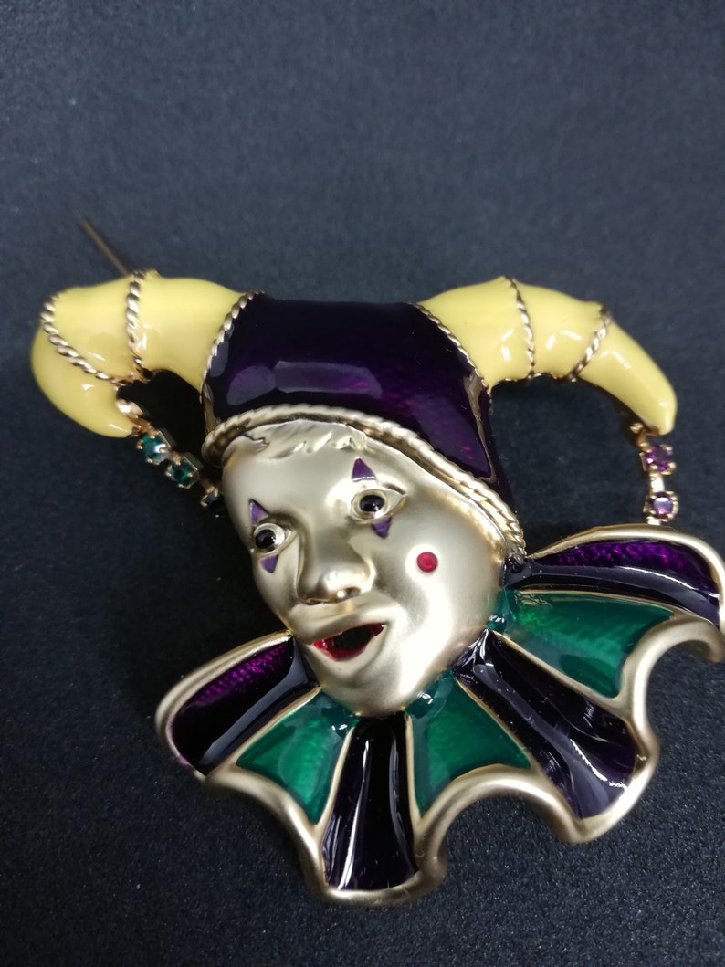 Clown,Gold Clown Brooch enameled brooch,multicolored brooch Brushed Gold Vintage Brooch Gold Clown Pin
