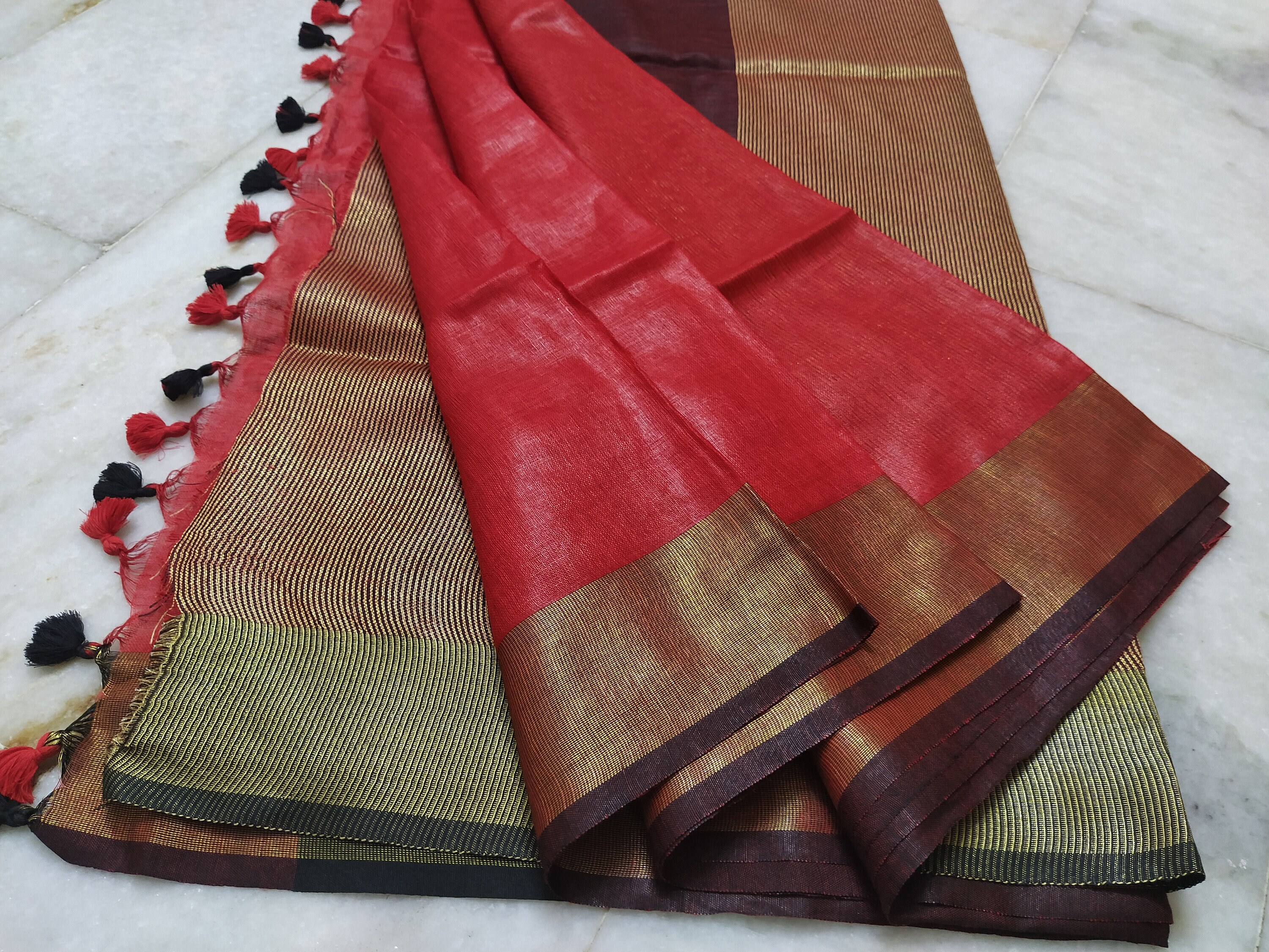 Premium All Self Linen Saree PAS10