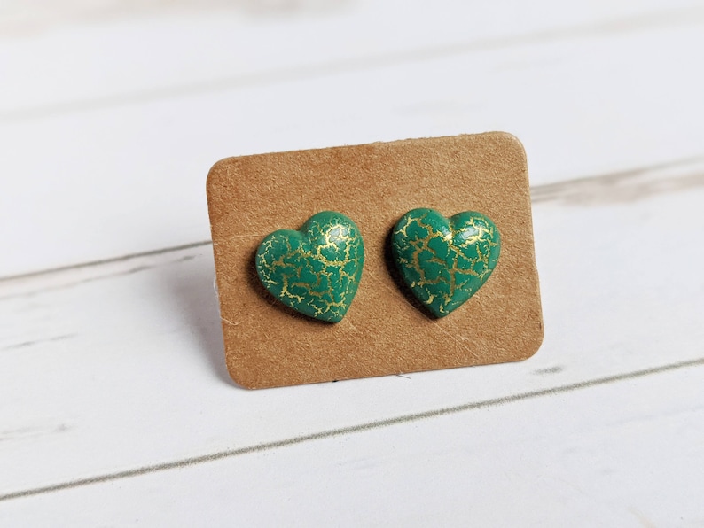 Green Crackle Heart Stud Earrings