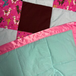 Cozy Llama Christmas CW1811028CL Quilt main image 1