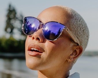 The Montréal pour Femme Women's Oversize Designer Sunglasses with Polarized Lenses