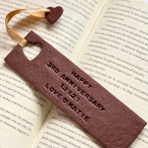 Custom Leather Bookmark Valentine Gift, 3rd Anniversary Gift for Women or Men, Book Club Gift Handmade Bookmark Faux Leather, Vegan Leather.