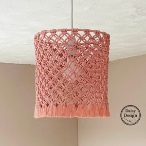Abajur de macramê cor pêssego, lustre boho com franjas