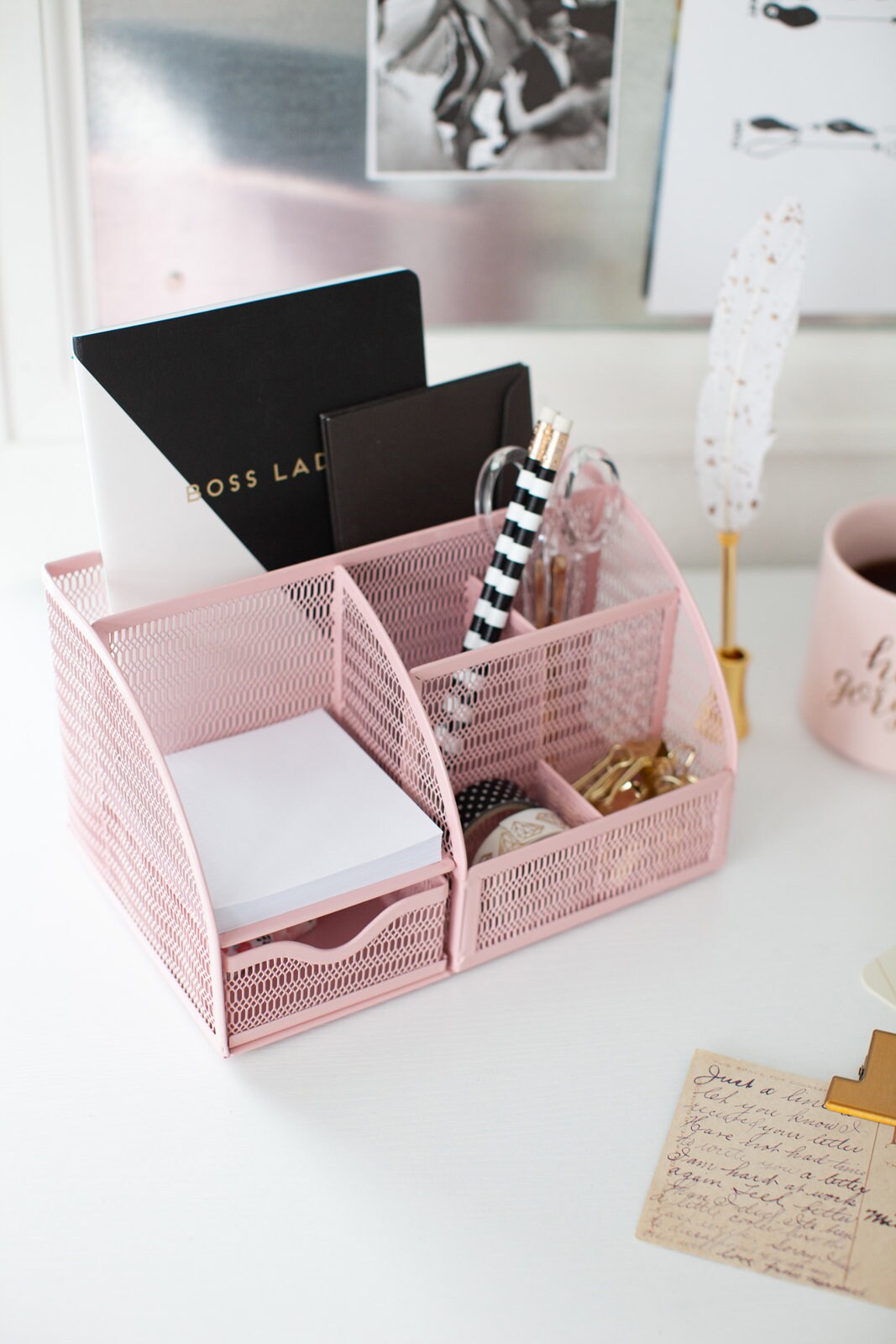 Baby pink desk online