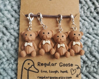 Teddy bear stitch markers