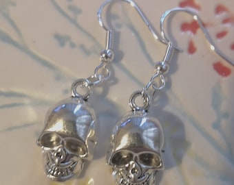 Pirate skull earrings (clip conversion available)