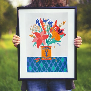 Ein bretonischer Blumenstrauß voller Farbe. Um sinal A3 Riso Kunstdruck aus der Bretange. A decoração de varinha perfeita para qualquer Raum.