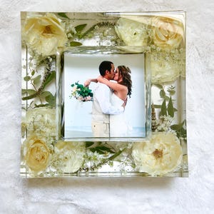 11x11 Custom Bouquet Frame