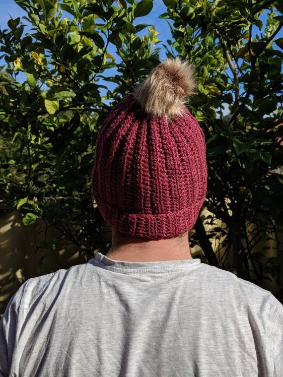 Small bobble hat Clearance