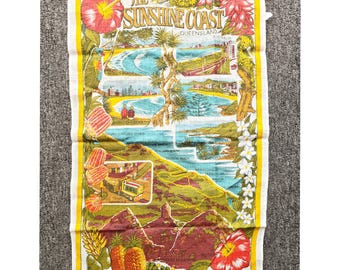 Vintage Queensland Sunshine Coast pure linen souvenir kitchen teatowel ~ collectable / homeware / kitchenware / upcycling / #5009