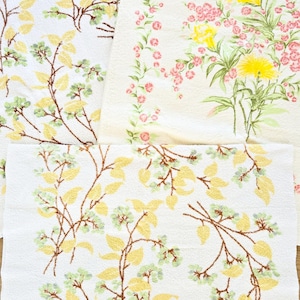 Bundle of 3x Vintage bathroom terry towels ~ Vintage collectable / kitsch / bathroom towel / home living / home decor / upcycling