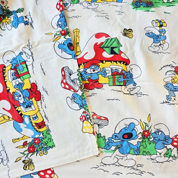 Vintage kitsch original Smurfs fabric print by Peyo BP Australia ~ vintage fabric / manchester/ upcycling / vintage linen /