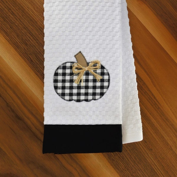 Buffalo Check Pumpkin Hand Towel-Waffle Weave- Kitchen- Bathroom-Thanksgiving-Fall