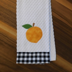 Hanging Kitchen Towel Peaches - Realistic peaches print with brown