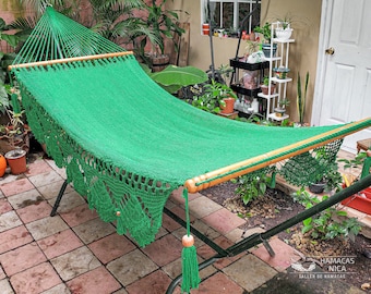 Emerald Green Personalized Hammock with wooden spreader bars and handwoven cotton crochet fringes / Engraving laser free