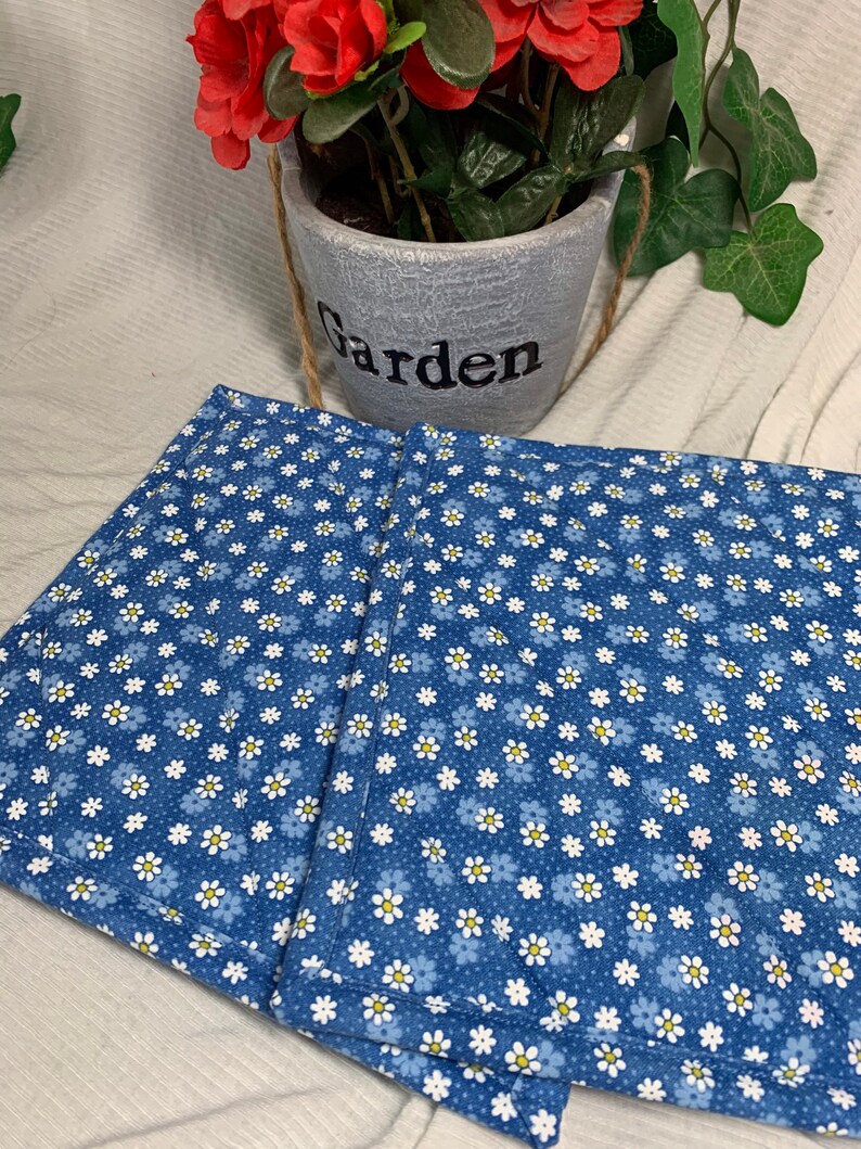Daisies pocketed potholders homemade pot holders