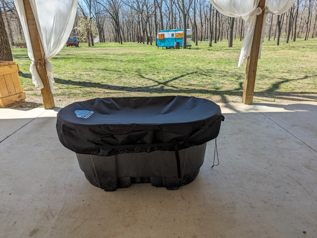 Polar Protector Stock Tank Cover Fits 150 Gallon Rubbermaid Ice Water