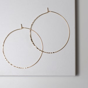 TWISTED HOOPS earrings. Lightweight statement jewellery. Minimalist fashion accessory | selected by element of glam