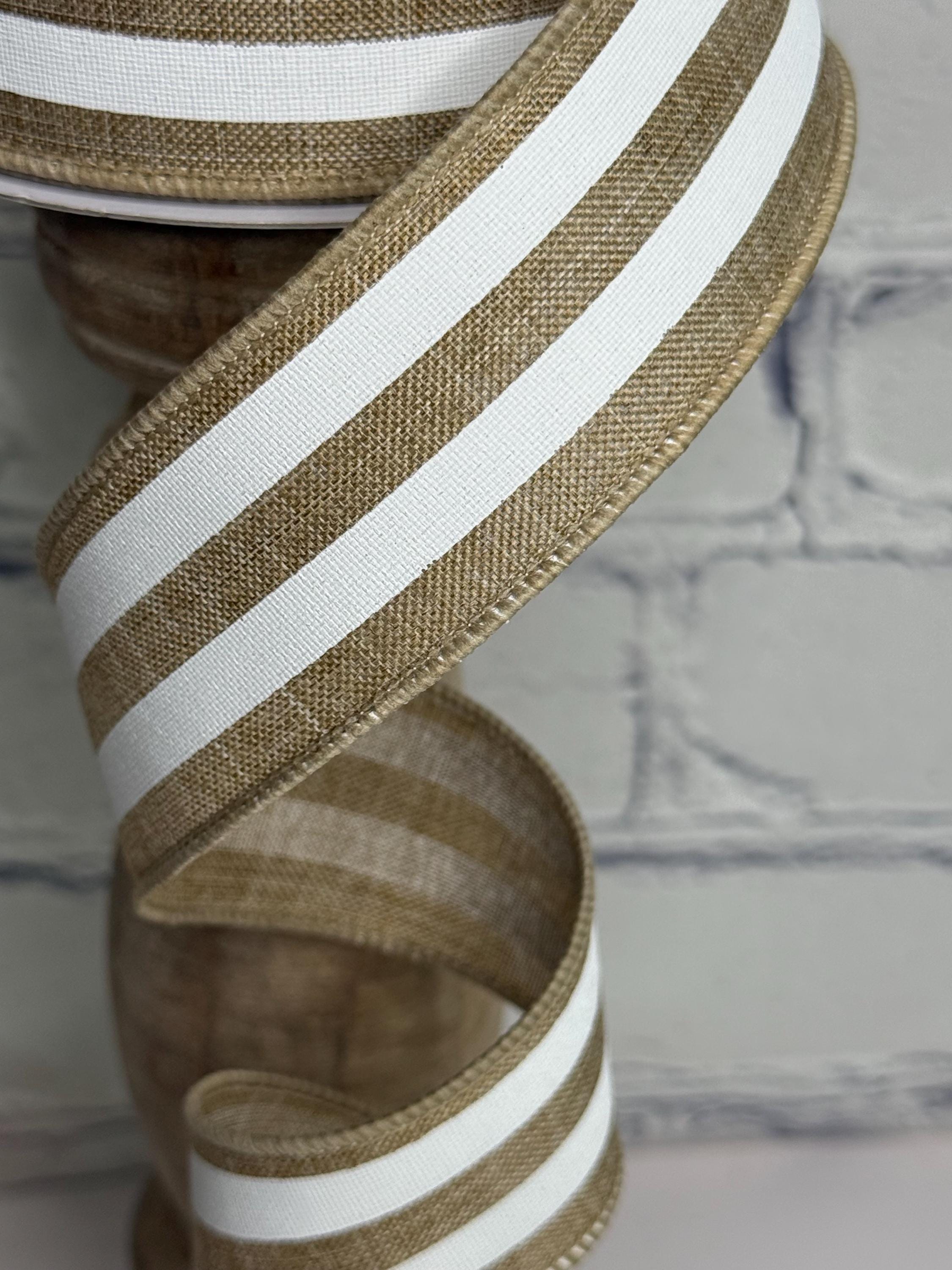 Light Beige & White, 1.5