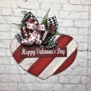 Happy Valentines Day Wooden Heart Decor, Valentine Farmhouse Wreath, Valentine Door Décor, Heart Door Décor, Happy Valentine Day Front Door image 10