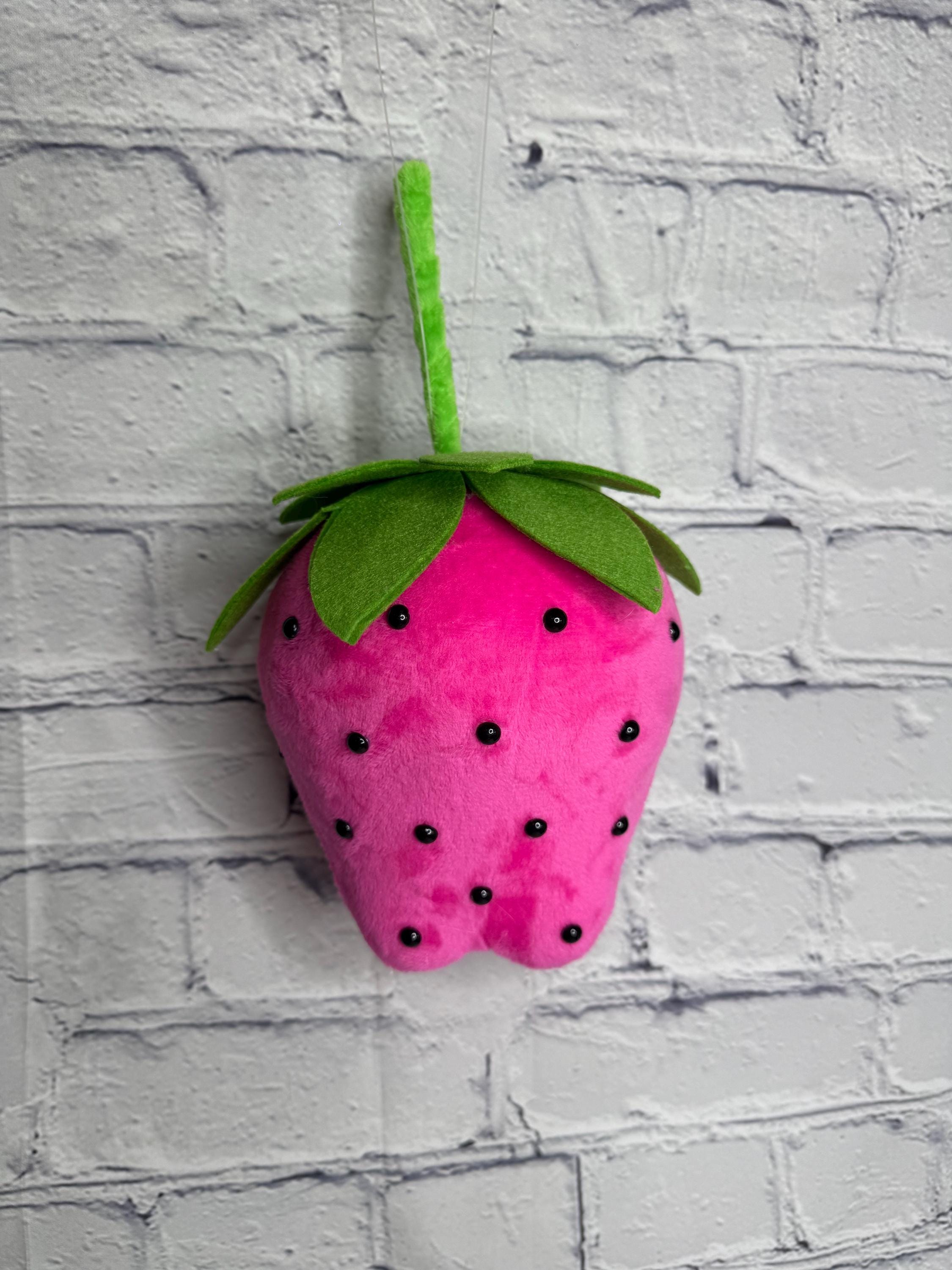 Decoration Strawberryカチューシャ　ピンク Pink Plush Strawberry Ornament – 11” Tall X 5” Diameter | Wreath