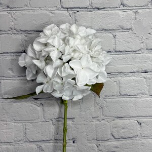 Snowy Hydrangea stem 29H", White Hydrangea for Wreaths, Centerpieces, Swags, Garlands, Christmas Trees 85018SNOW