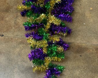 Teardrop Swag, Mardi Gras, 30", 70 Tips, Swag Base For Wreath Making and Floral Work, Wreath and Floral Supplies, XX9298