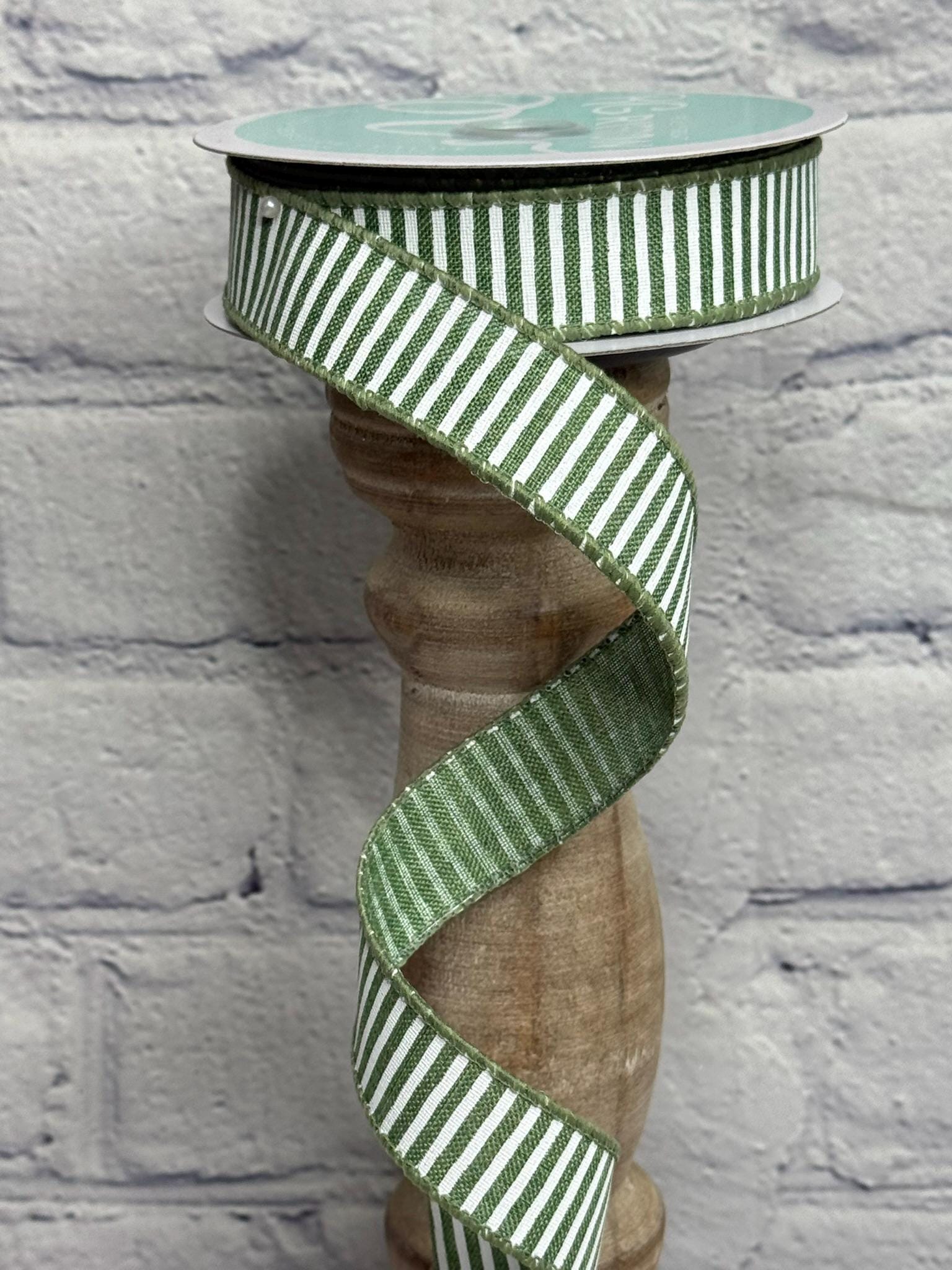 Clover Green & White, Horizontal Stripe Ribbon 7/8