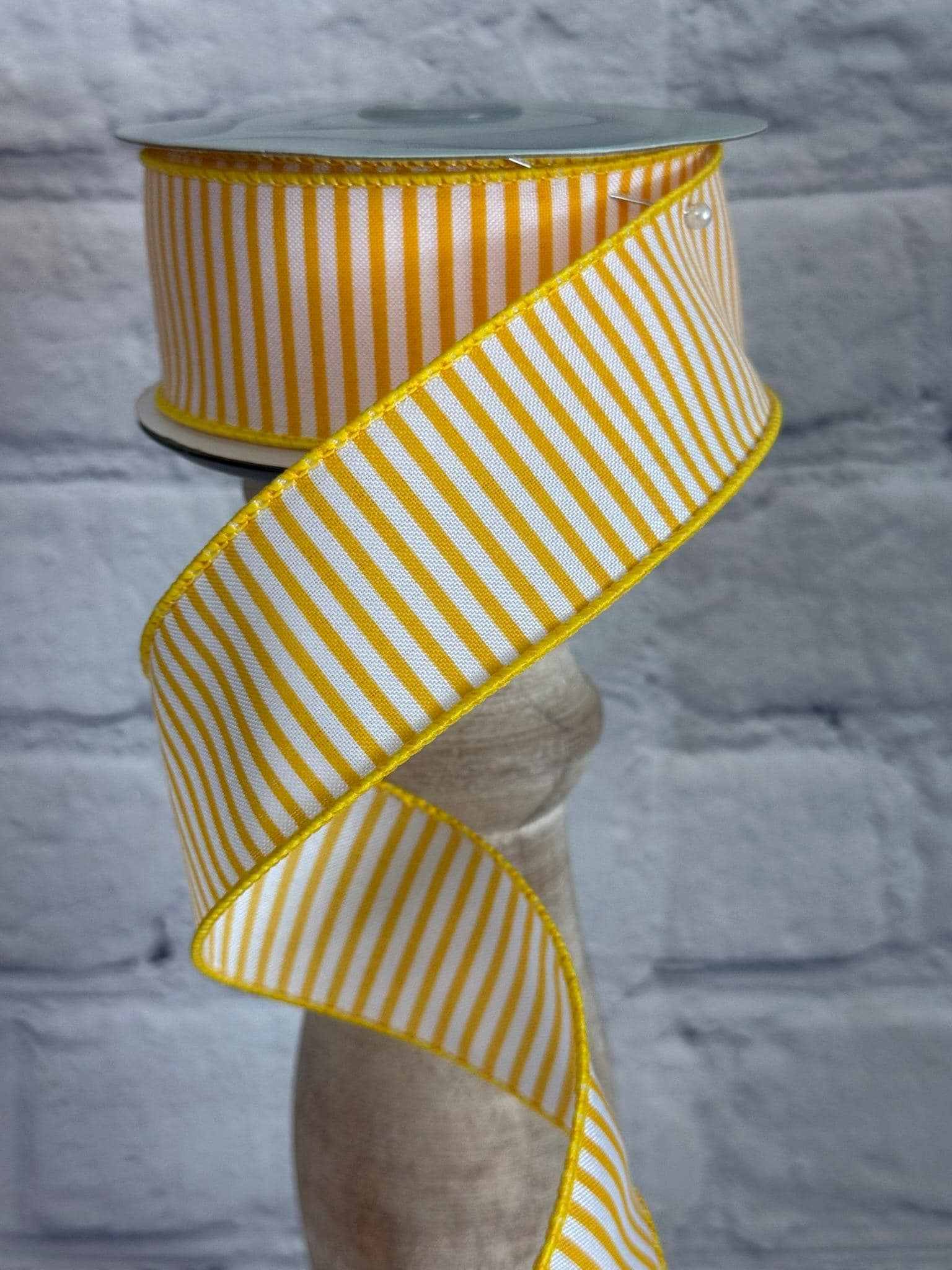 And Mary イエロー リボン Golden Yellow and White Horizontal Stripe 1.5” X 10 Yards, Ribbon