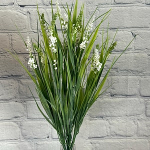 Cream Lavender Bush – 14 Stems with Green Grass 20”, Wreath Embellishment Supply, Floral Supply, Floral Bushes 85000-CR