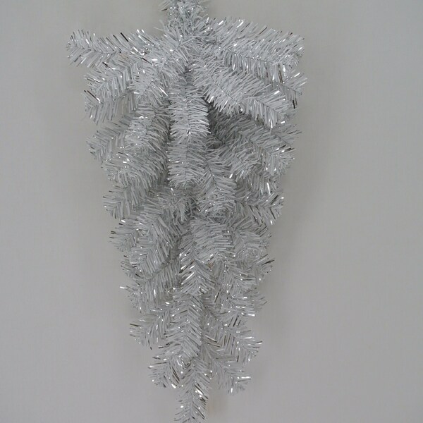 Teardrop Wreath Etsy