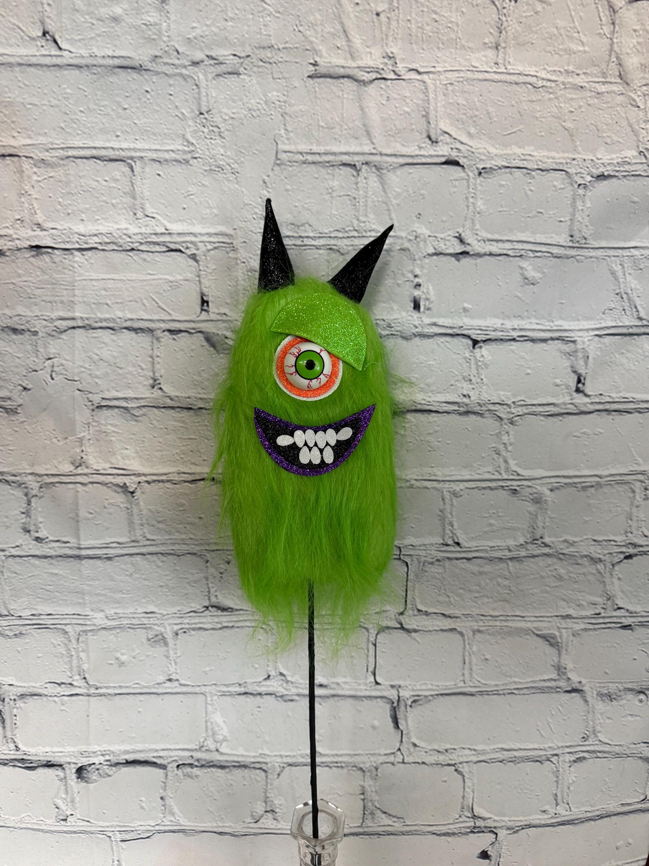 Furry Lime Green One-eyed Monster Spray – Halloween Wreath