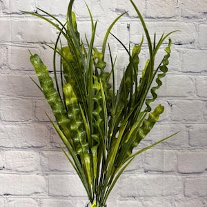 Plastic Grass Bush x7 25&quot;, Spring Greenery Accents for Wreaths, Wreath Embellishment Supplies, 13192GN