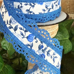 Blue Mini Roses Lace Edge Ribbon, 1.5