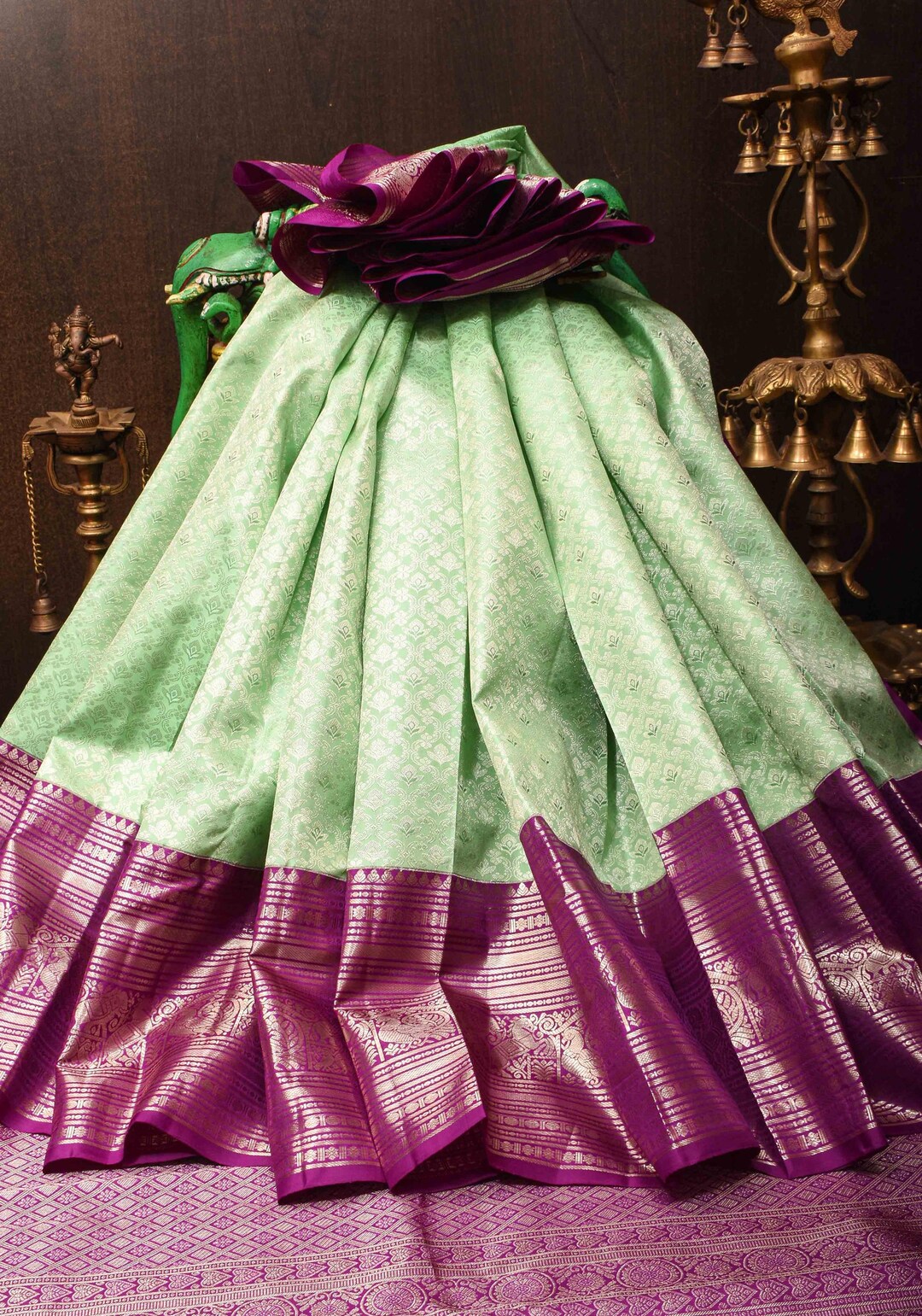 Pista Green Kanjivaram Silk Saree With Floral Brocade Jaal and Contrast ...