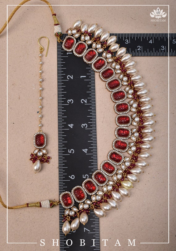 Maroon stone necklace set deals