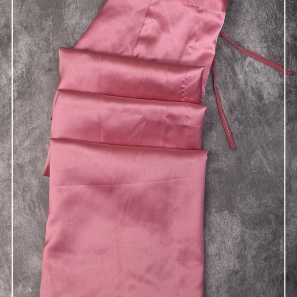 Pink Premium Quality Petticoat for saree, in standard size.