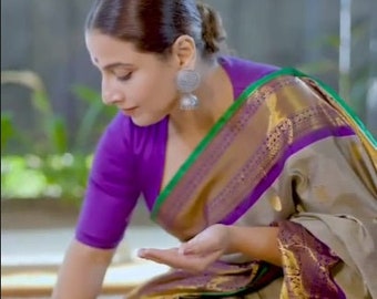 Exquisite Handwoven  Gadwal Pure Silk Saree in Gray and Purple with 11&quot; wide zari Border | SILK MARK CERTIFIED