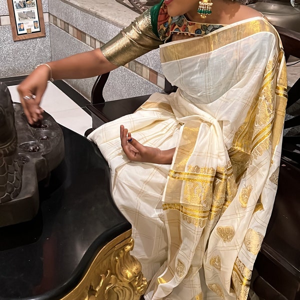 Elegant Kerala Kasavu Saree in Off White and Gold. Stunning Top Seller Saree!