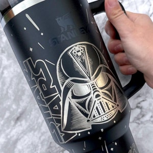 Bicchiere Stanley da 40 once con incisione The Dark Side