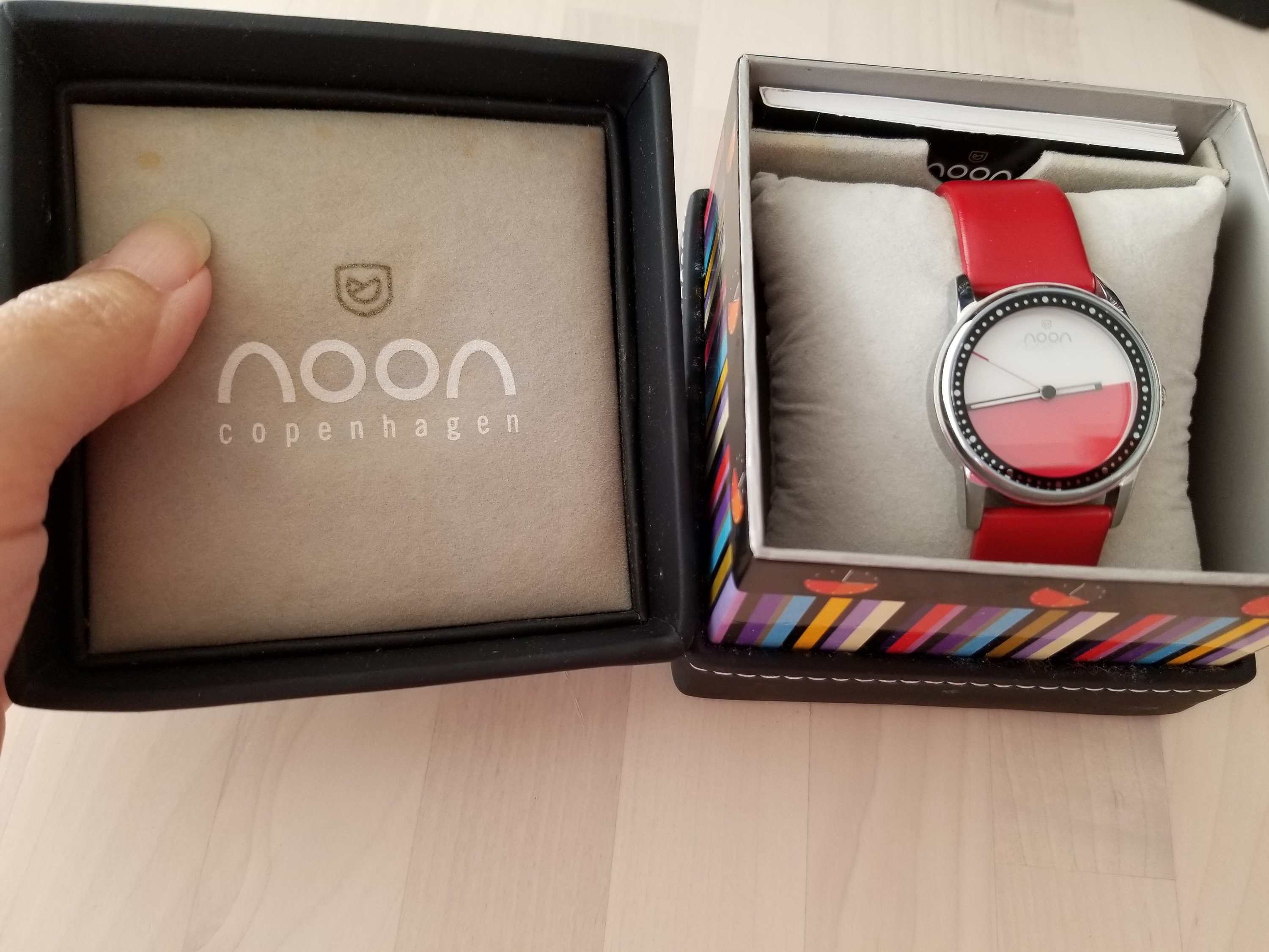 Authentic Noon Copenhagen Danish Design Watch Steel Quartz