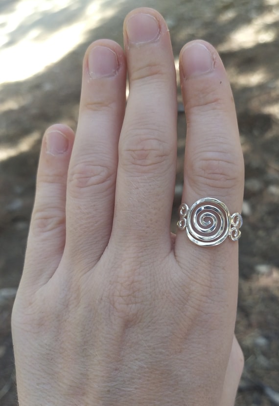 【XOLO JEWELRY】Swirl Ring XOLO JEWELRY Spike Ring Silver | HAVEN