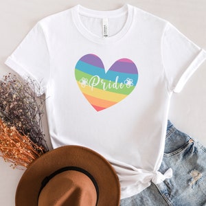 Pride Rainbow Heart – Camisa do orgulho gay – Camisa LGBT – Camiseta de apoio LGBTQ – Camisa amor é amor – Camisa coração do orgulho – Camisa do orgulho