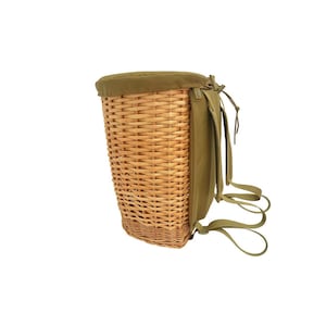 Birthday gift for her, for daughter. Women&#39;s foraging basket rucksack, backpack for mushroom picking, hunting. Kid&#39;s wicker basket.