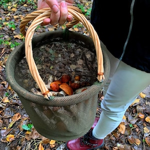Morcheln, Pilzfuttereimer, Maschen- und Korbsack zum Sammeln, Jagen. Sammlergeschenk.